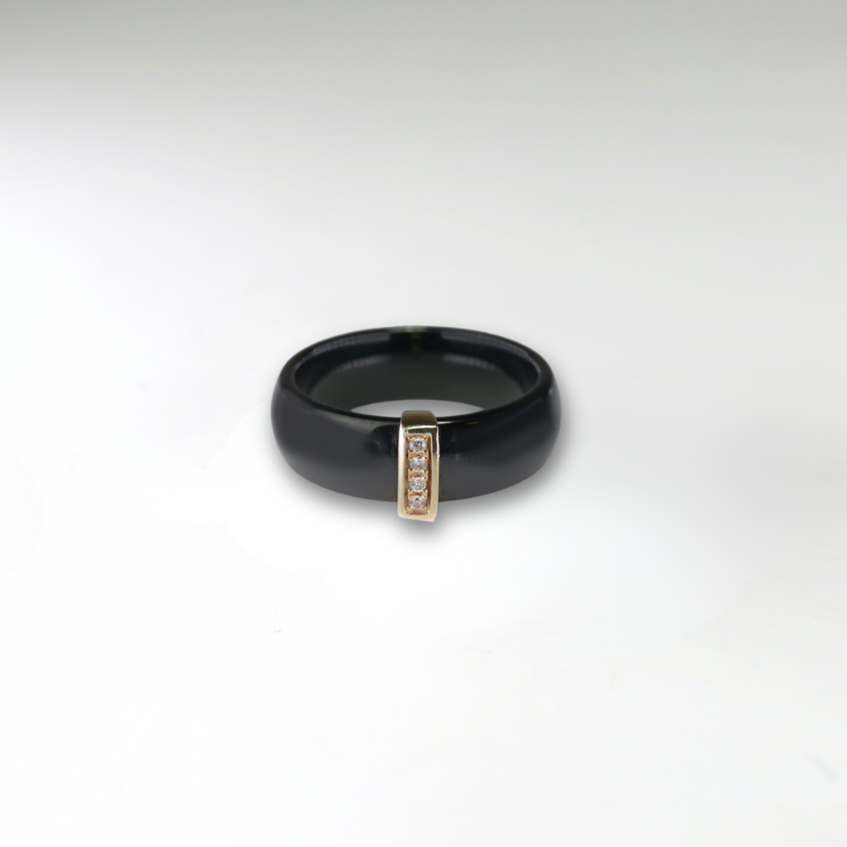 Kara I. černá keramika - žluté zlato, diamanty